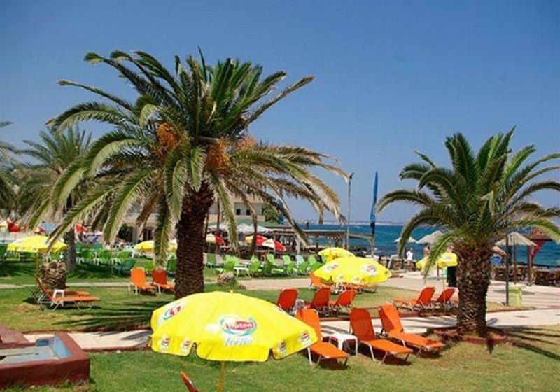 ホテル Malia Resort