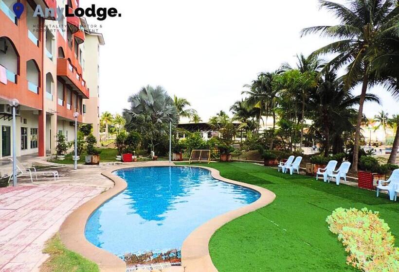 فندق Marina Island Pangkor Resort &