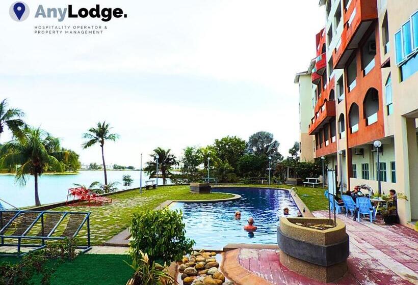 فندق Marina Island Pangkor Resort &