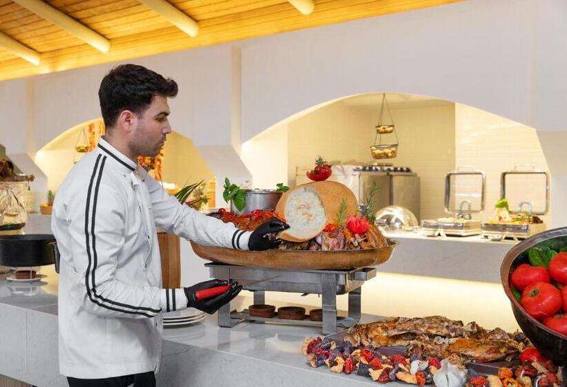 酒店 Marti Resort Deluxe