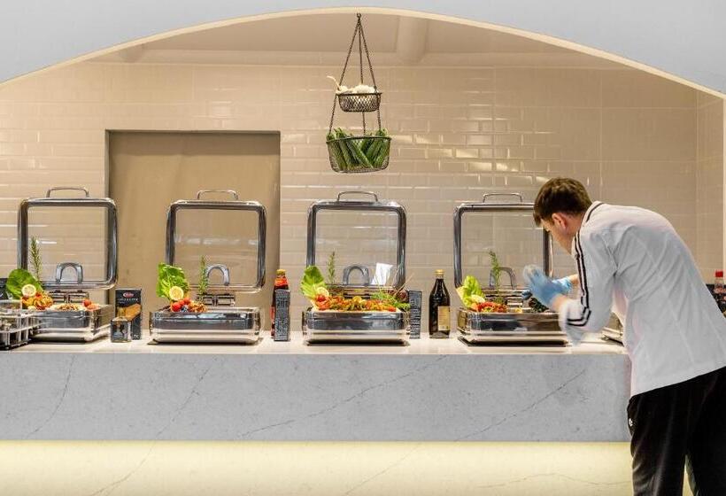 酒店 Marti Resort Deluxe