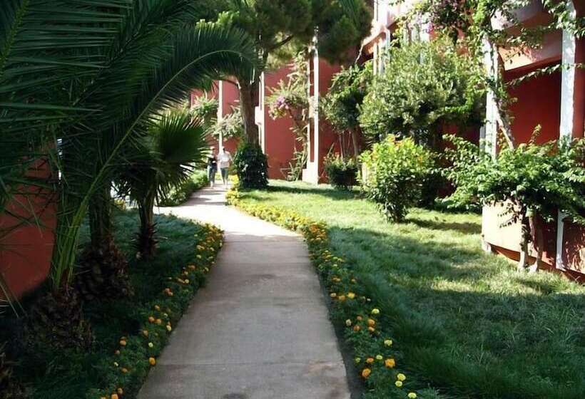 Отель Maya Golf Side All Inclusive