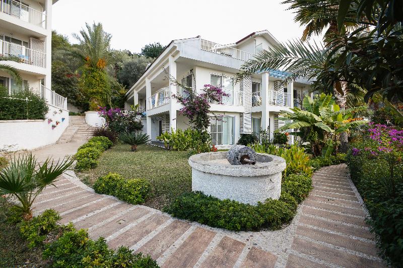 Отель Morina Deluxe