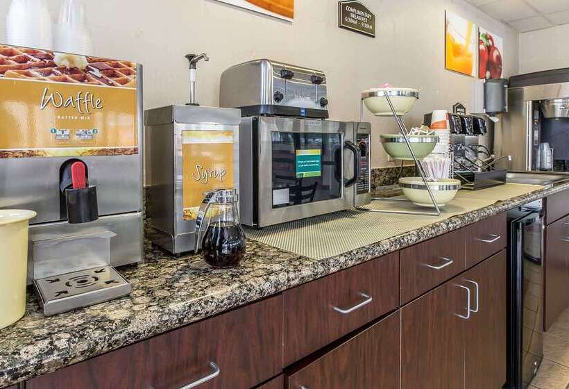 هتل Quality Inn Montgomery South