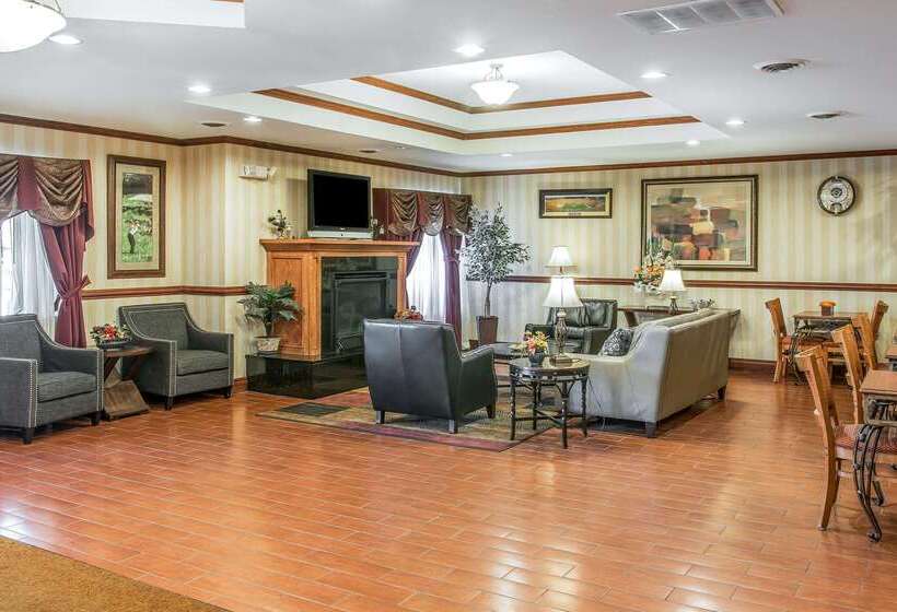 هتل Quality Inn & Suites Ann Arbor Hwy 23
