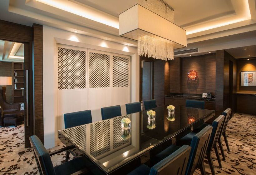 هتل Radisson Blu Cebu