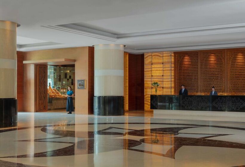 هتل Radisson Blu Cebu