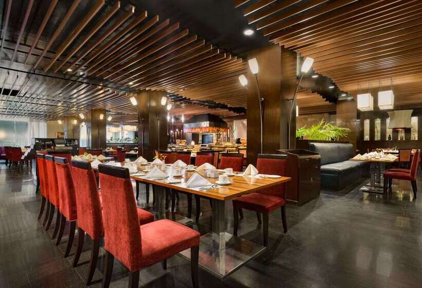 Hotel Ramada Plaza By Wyndham Karachi Airport