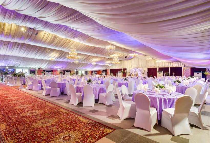 Hotel Ramada Plaza By Wyndham Karachi Airport