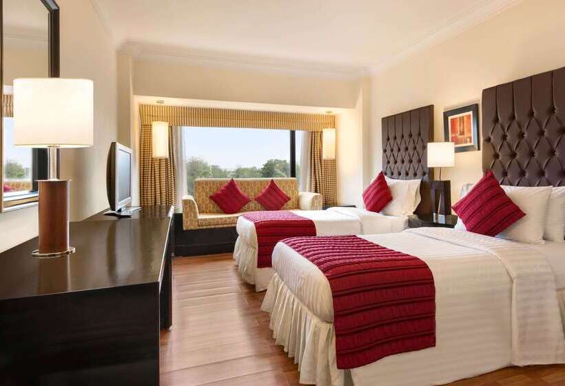 Hotel Ramada Plaza By Wyndham Karachi Airport