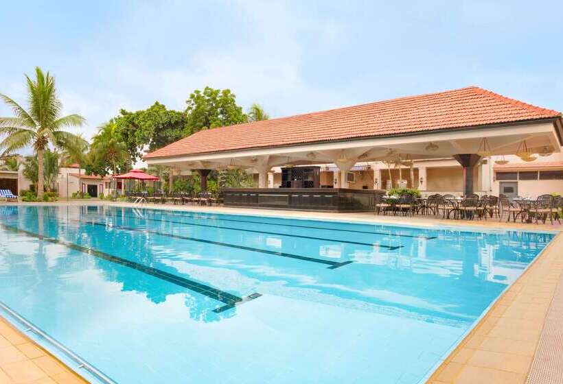 Hotel Ramada Plaza By Wyndham Karachi Airport