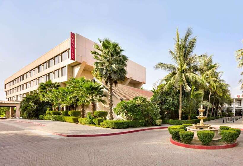 Hotel Ramada Plaza By Wyndham Karachi Airport