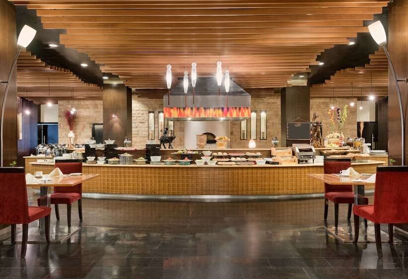 Hotel Ramada Plaza By Wyndham Karachi Airport