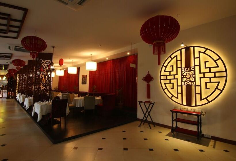 Hotel Ramada Plaza By Wyndham Karachi Airport