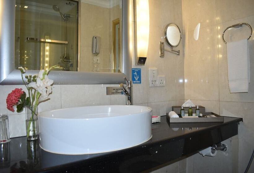 Hotel Ramada Plaza By Wyndham Karachi Airport