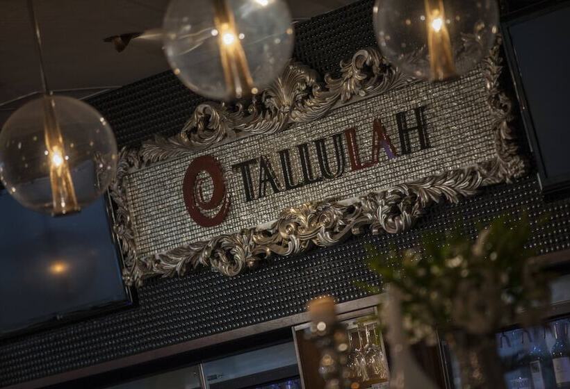 هتل Renaissance Baton Rouge