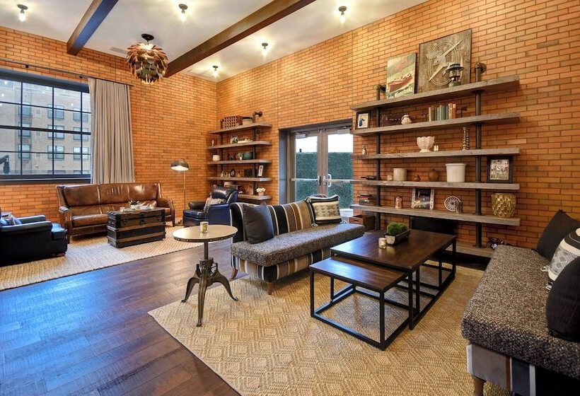 Renaissance Minneapolis Hotel, The Depot