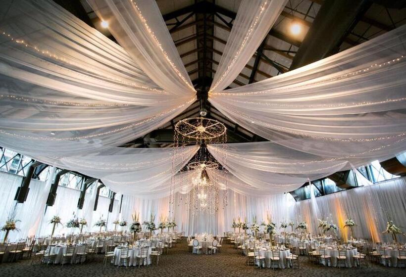 Renaissance Minneapolis Hotel, The Depot