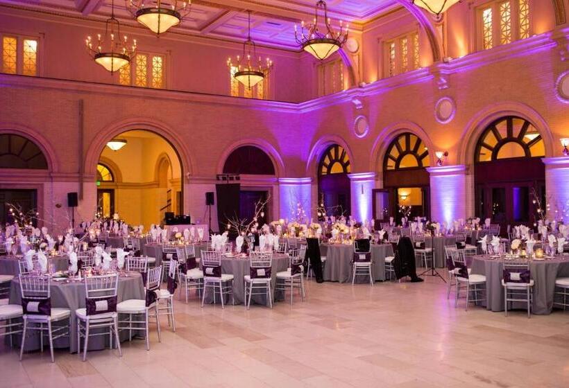 Renaissance Minneapolis Hotel, The Depot