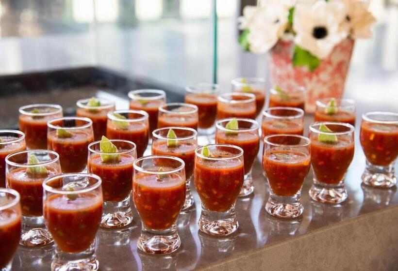 Renaissance Minneapolis Hotel, The Depot