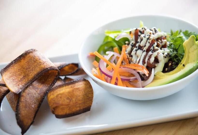 هتل Renaissance Raleigh North Hills