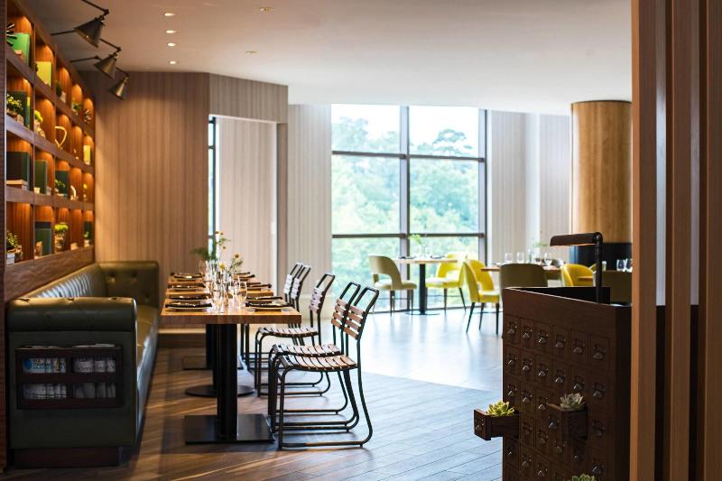 هتل Renaissance Raleigh North Hills