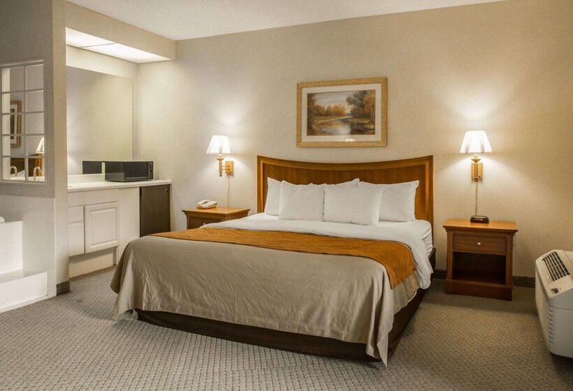 호텔 Rodeway Inn & Suites On The River
