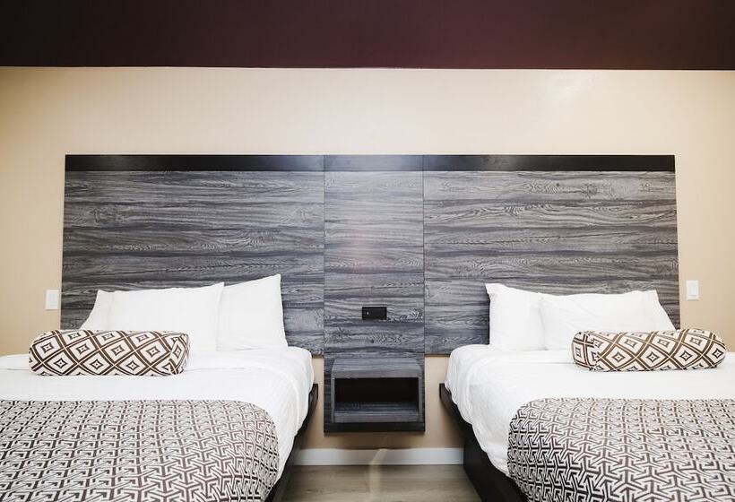 酒店 Sapphire Inn & Suites