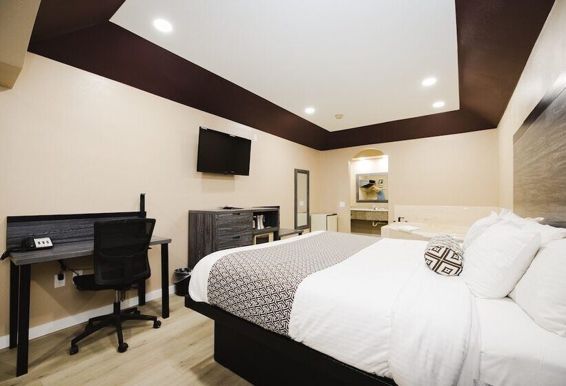 בית מלון כפרי Sapphire Inn & Suites