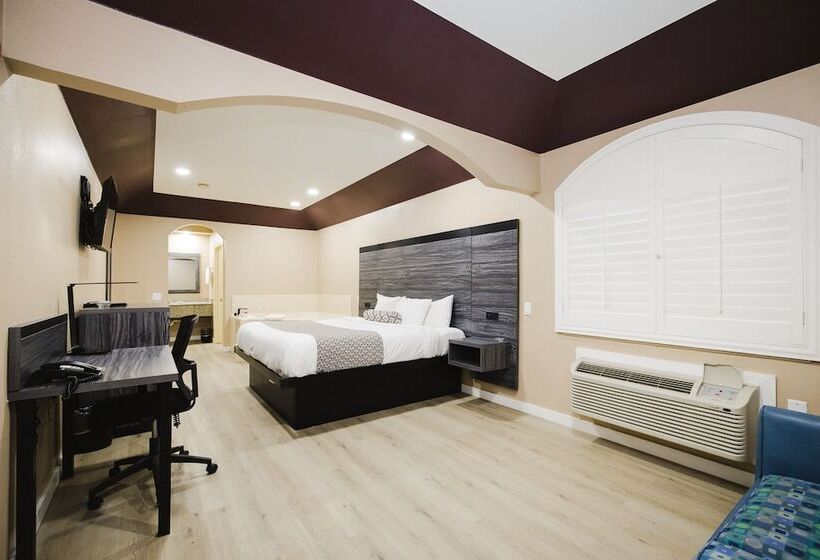 בית מלון כפרי Sapphire Inn & Suites