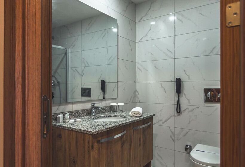 호텔 Sempati Halici