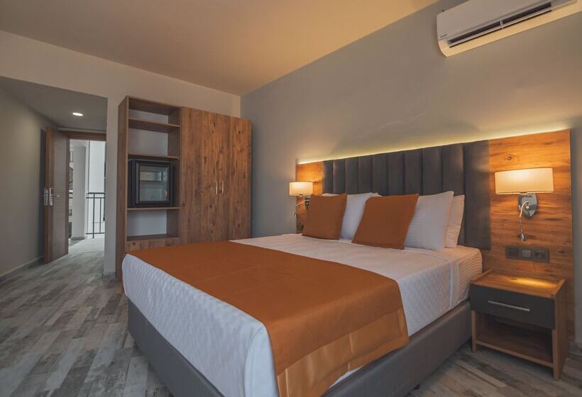 호텔 Sempati Halici