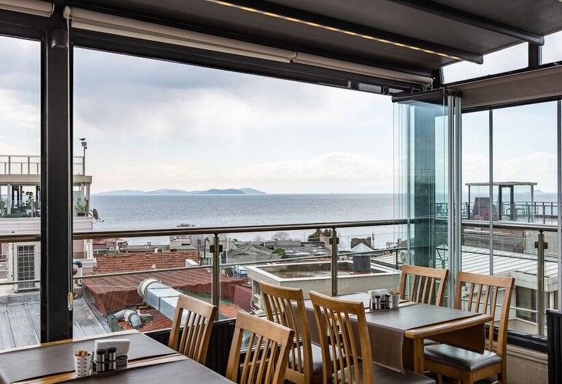 Seraglio Hotel & Suites