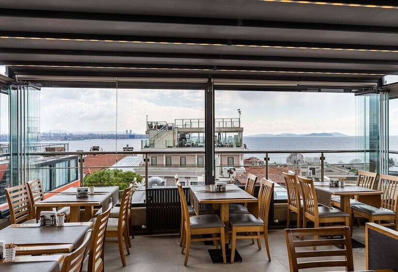 Seraglio Hotel & Suites