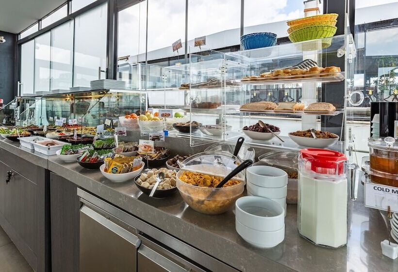 Seraglio Hotel & Suites