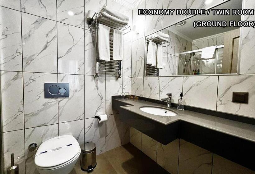 Seraglio Hotel & Suites