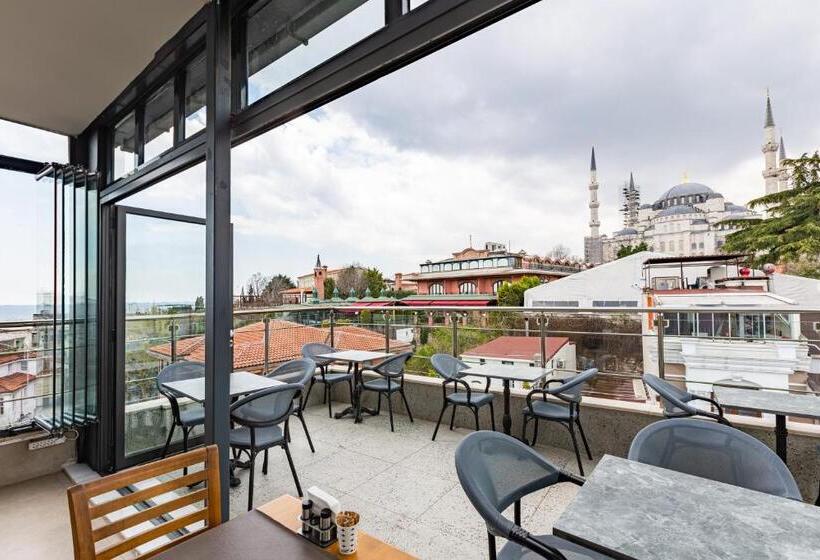 Seraglio Hotel & Suites