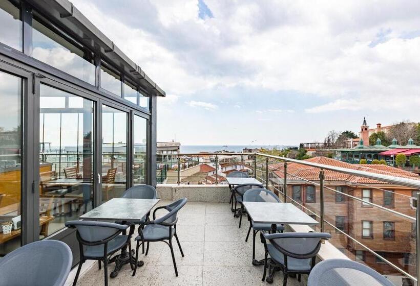 Seraglio Hotel & Suites