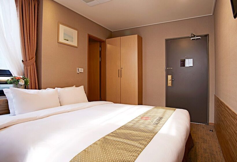 Hotel Skypark Myeongdong 2