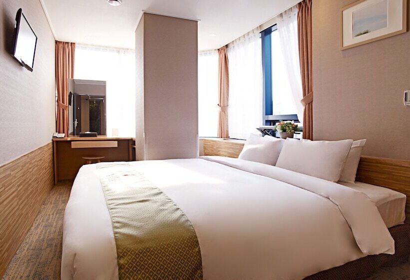 Hotel Skypark Myeongdong 2