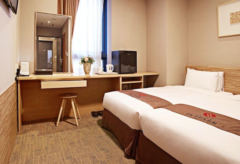 Hotel Skypark Myeongdong 2