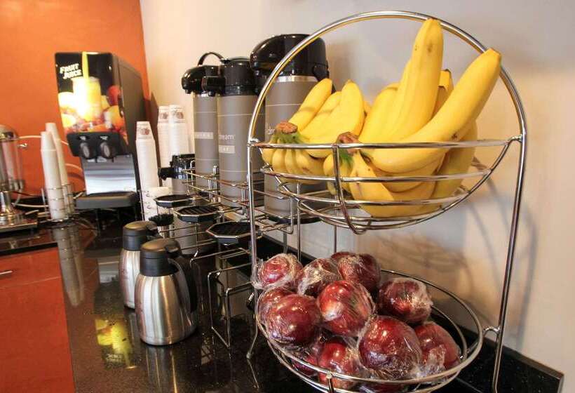 فندق Sleep Inn Long Island City  Manhattan View