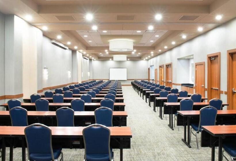 בית מלון כפרי Springhill Suites By Marriott Las Vegas Convention Center