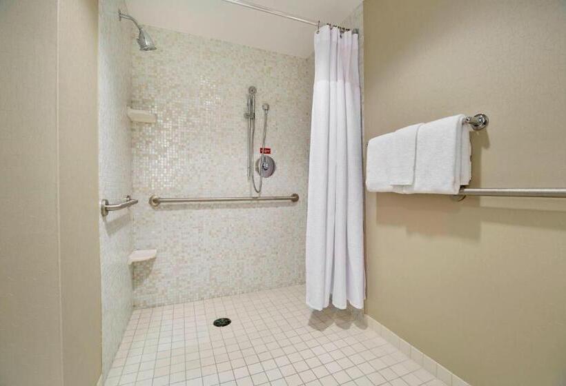 هتل Springhill Suites By Marriott Las Vegas Convention Center