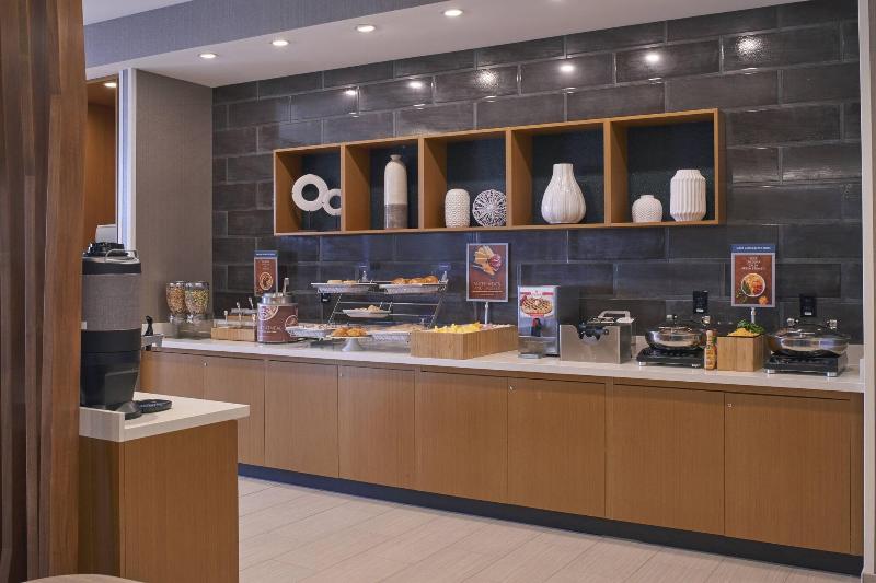 Отель Springhill Suites By Marriott East Lansing University Area, Lansing Area