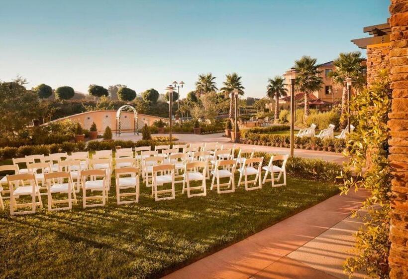 Отель Springhill Suites Napa Valley