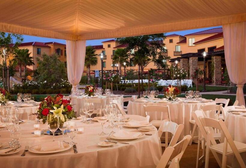 Отель Springhill Suites Napa Valley