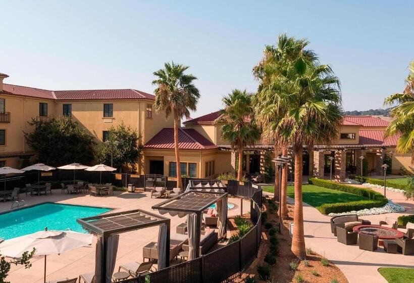 Отель Springhill Suites Napa Valley