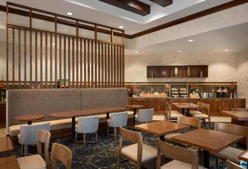 Отель Springhill Suites Napa Valley