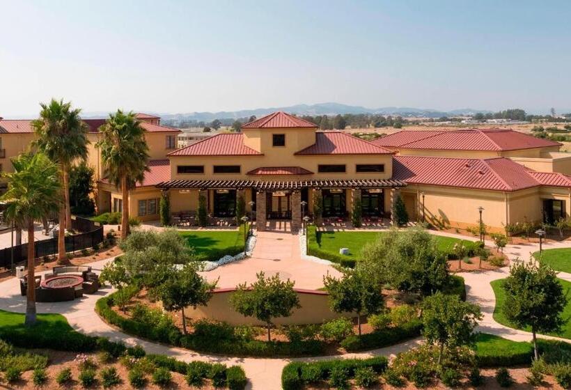 Отель Springhill Suites Napa Valley